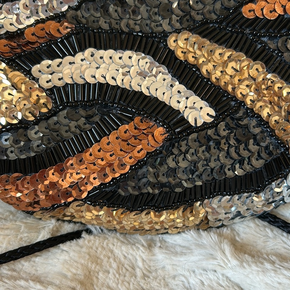 Vintage 1980s Black Beaded sequin evening bag with cord shoulder strap. - Picture 6 of 8
